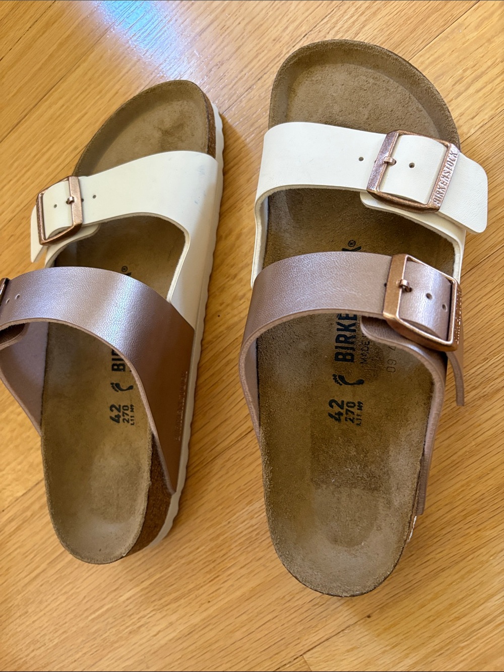 🌟 final sale Birkenstock Two-Strap Sandals in White and Rose Gold size 42 NWOT